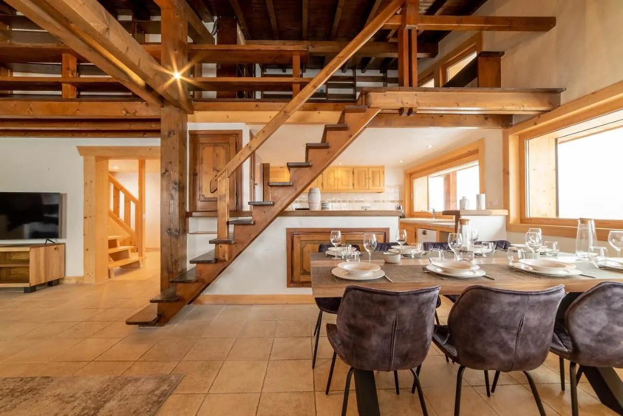 Chalet Vue Mont-Blanc, +4 Chambres, Cheminee Megeve