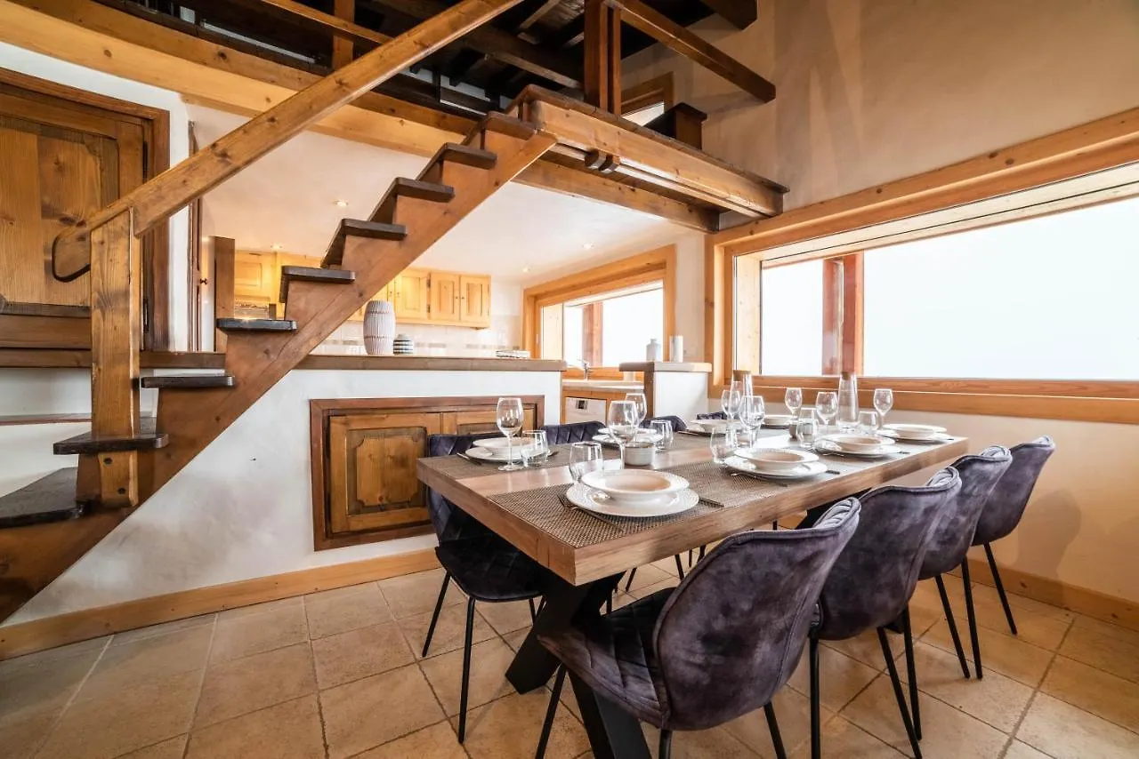 Chalet Vue Mont-Blanc, +4 Chambres, Cheminee Megeve
